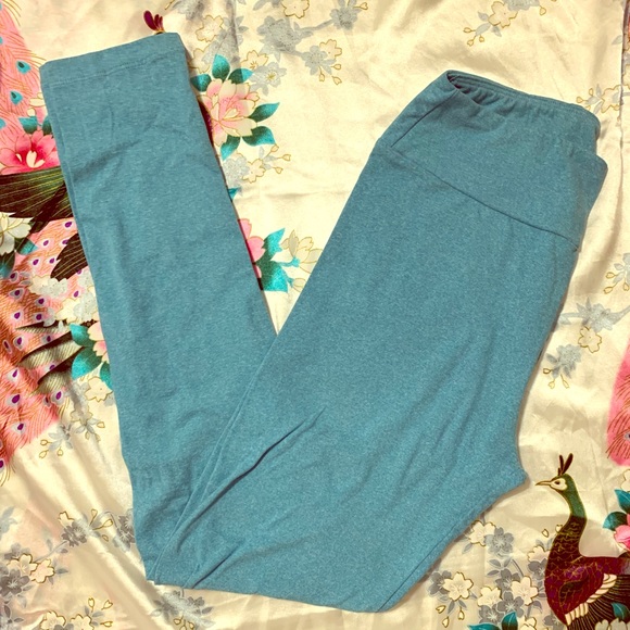 NWOT LulaRoe Light Blue Leggings - Picture 1 of 4